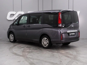 Минивэн Honda Stepwgn 2017 года, 1959000 рублей, Воронеж