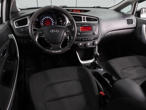 Хетчбэк Kia Ceed 2014 года, 889000 рублей, Воронеж