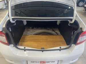 Седан Renault Logan 2020 года, 915000 рублей, Орёл