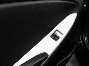 Седан Hyundai Solaris 2012 года, 719000 рублей, Тюмень