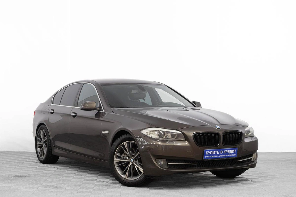 Седан BMW 5 серия 2011 года, 1999000 рублей, Барнаул