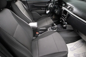 Седан Kia Rio 2018 года, 1319000 рублей, Сургут