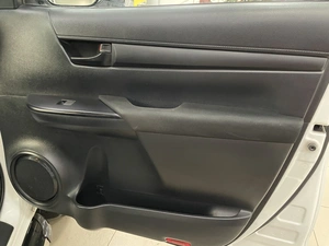 Пикап Toyota Hilux 2021 года, 4497000 рублей, Солонцы