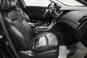 Седан Hyundai Sonata 2011 года, 1079000 рублей, Новокузнецк