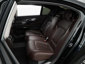 Седан BMW 7 серия 2016 года, 3999077 рублей, Москва