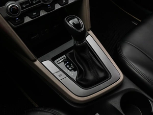 Седан Hyundai Elantra 2019 года, 1660000 рублей, Волгоград
