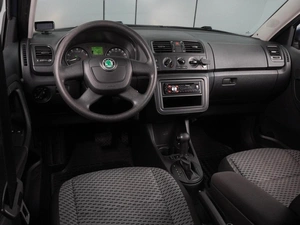 Хетчбэк Skoda Fabia 2011 года, 749000 рублей, Воронеж