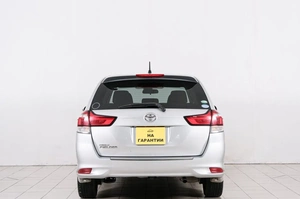 Универсал Toyota Corolla Fielder 2017 года, 1469000 рублей, Красноярск