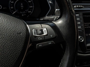 Внедорожник Volkswagen Tiguan 2017 года, 2375000 рублей, Краснодар