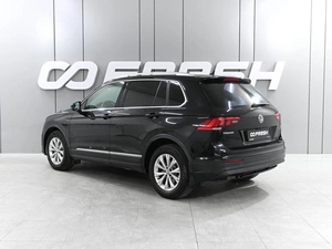 Внедорожник Volkswagen Tiguan 2017 года, 2349000 рублей, Аксай
