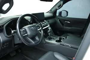 Внедорожник Toyota Land Cruiser 2021 года, 10890000 рублей, Красноярск