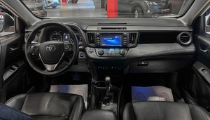 Внедорожник Toyota RAV4 2017 года, 2470000 рублей, Красноярск
