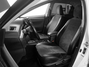 Седан Toyota Corolla 2015 года, 1339000 рублей, Тюмень