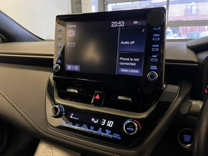 Универсал Toyota Corolla 2019 года, 1999000 рублей, Красноярск