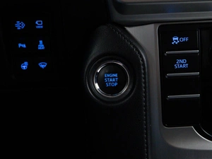 Внедорожник Toyota Land Cruiser Prado 2019 года, 5427077 рублей, Москва