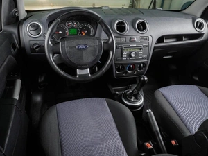 Хетчбэк Ford Fusion 2008 года, 415000 рублей, Воронеж