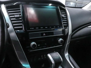 Внедорожник Mitsubishi Montero Sport 2022 года, 4200000 рублей, Красноярск