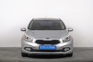 Хетчбэк Kia Ceed 2013 года, 949000 рублей, Томск