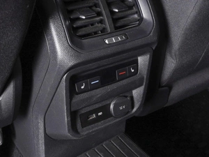 Внедорожник Volkswagen Tiguan 2018 года, 2900000 рублей, Ростов-на-Дону