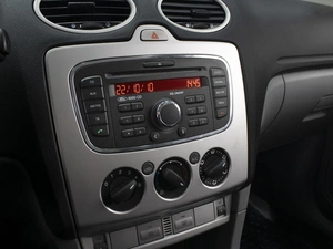 Хетчбэк Ford Focus 2010 года, 360000 рублей, Омск