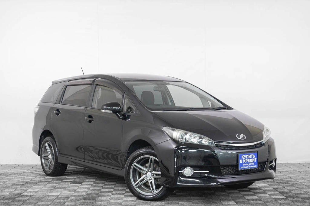 Минивэн Toyota Wish 2016 года, 1749000 рублей, Кемерово