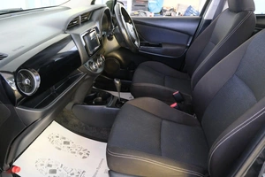 Хетчбэк Toyota Vitz 2018 года, 979000 рублей, Омск