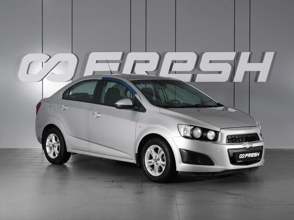 Седан Chevrolet Aveo 2012 года, 610000 рублей, Красный Пахарь