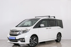 Минивэн Honda Stepwgn Spada 2015 года, 1989000 рублей, Красноярск