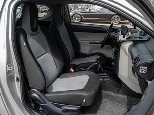 Хетчбэк Toyota iQ 2013 года, 1070000 рублей, Краснодар