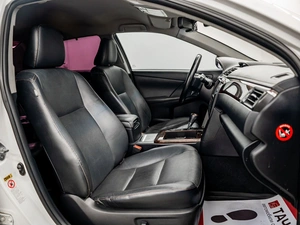 Седан Toyota Camry 2015 года, 2075000 рублей, Красноярск