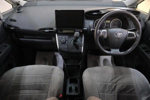 Минивэн Toyota Wish 2017 года, 1819000 рублей, Омск