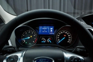 Внедорожник Ford Kuga 2013 года, 1038000 рублей, Красноярск