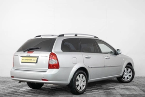 Универсал Chevrolet Lacetti 2011 года, 499000 рублей, Кемерово