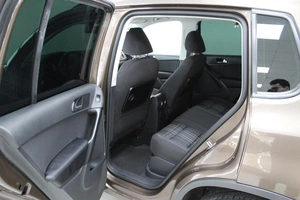 Внедорожник Volkswagen Tiguan 2015 года, 1600000 рублей, Смоленск