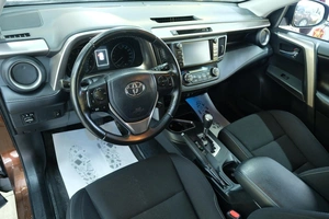 Внедорожник Toyota RAV4 2018 года, 2249000 рублей, Омск