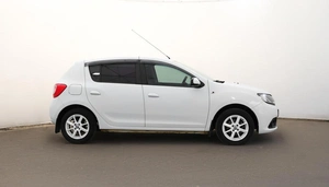 Хетчбэк Renault Sandero 2018 года, 1099000 рублей, Орёл