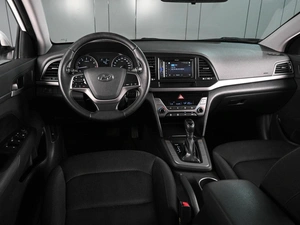 Седан Hyundai Elantra 2017 года, 1629000 рублей, Аксай