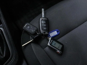 Седан Hyundai Solaris 2017 года, 1250000 рублей, Красноярск