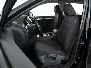 Внедорожник Volkswagen Touareg 2012 года, 1949046 рублей, Москва