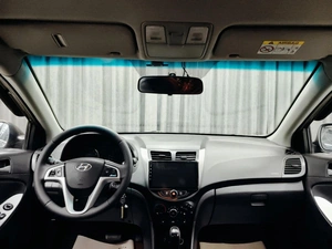 Седан Hyundai Solaris 2015 года, 880000 рублей, Красноярск