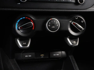 Седан Kia Rio 2021 года, 1499000 рублей, Красный Пахарь