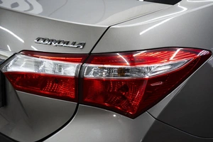 Седан Toyota Corolla 2013 года, 1320000 рублей, Омск