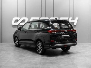 Минивэн Toyota Veloz 2023 года, 4249000 рублей, Тюмень