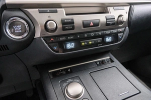 Седан Lexus ES 2015 года, 2099000 рублей, Красноярск