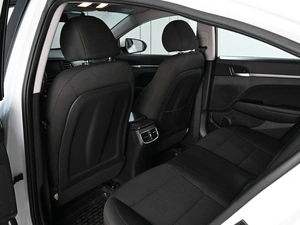 Седан Hyundai Elantra 2019 года, 1729000 рублей, Ростов-на-Дону