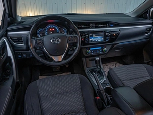 Седан Toyota Corolla 2014 года, 1520000 рублей, Краснодар
