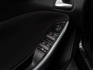 Седан Ford Focus 2012 года, 1079000 рублей, Тюмень