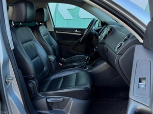 Внедорожник Volkswagen Tiguan 2011 года, 1599000 рублей, Кропоткин