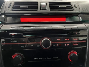 Хетчбэк Mazda 3 2008 года, 737000 рублей, Солонцы