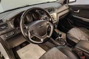 Седан Kia Rio 2016 года, 929000 рублей, Челябинск